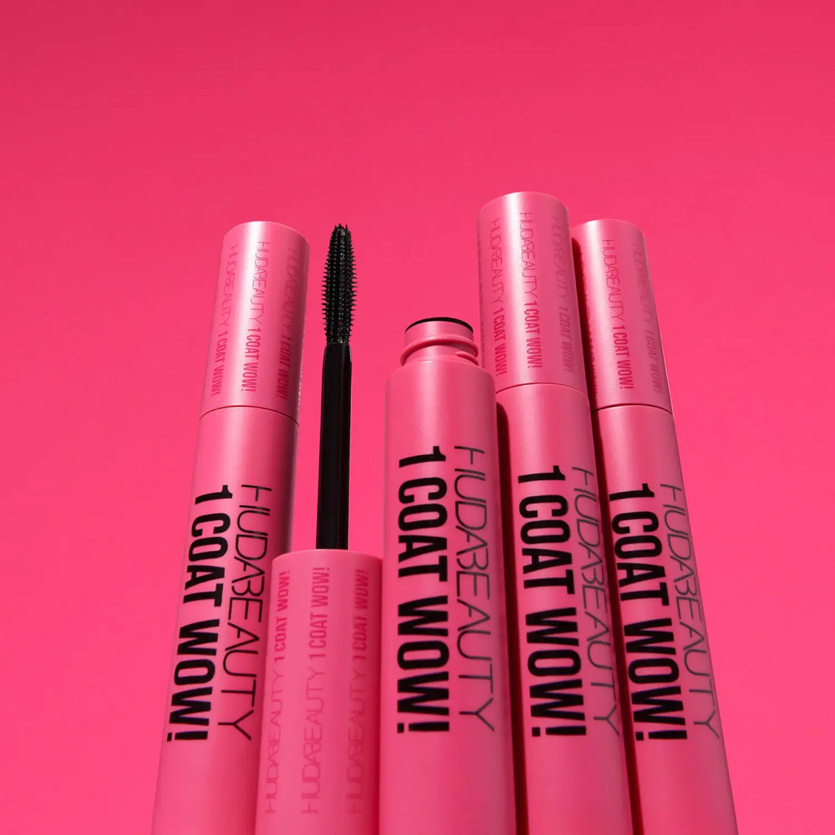 HUDA BEAUTY - 1 Coat Wow! - Extra Volumizing And Lifting Mascara@ماسكارا الرموش