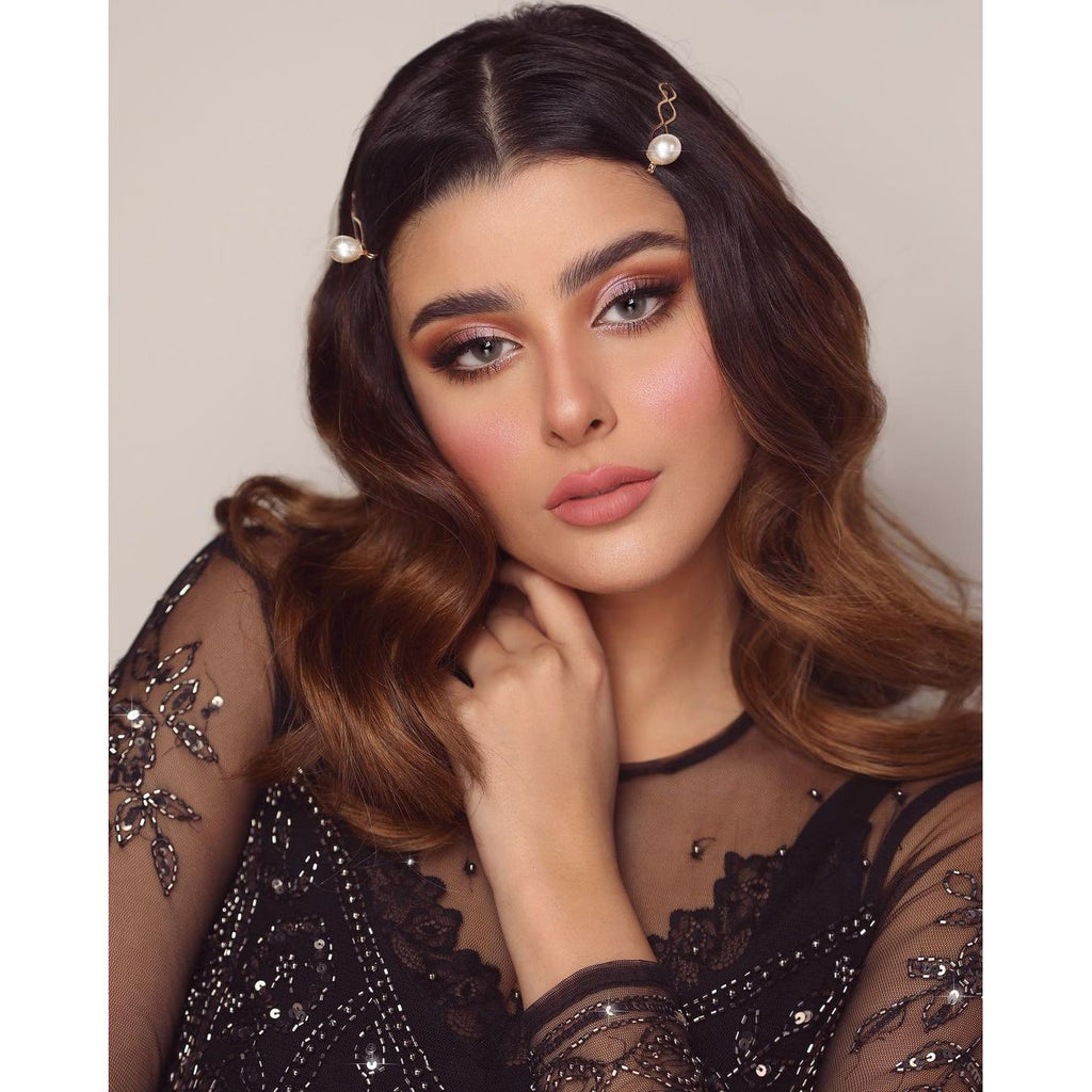 NB - Waterproof Liquid Lipstick@احمر الشفايف مطفي