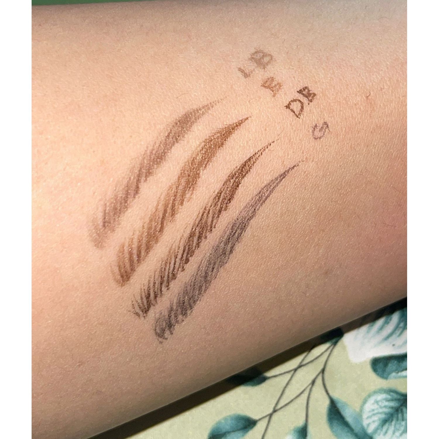 Sabah Beauty - Brow Pen