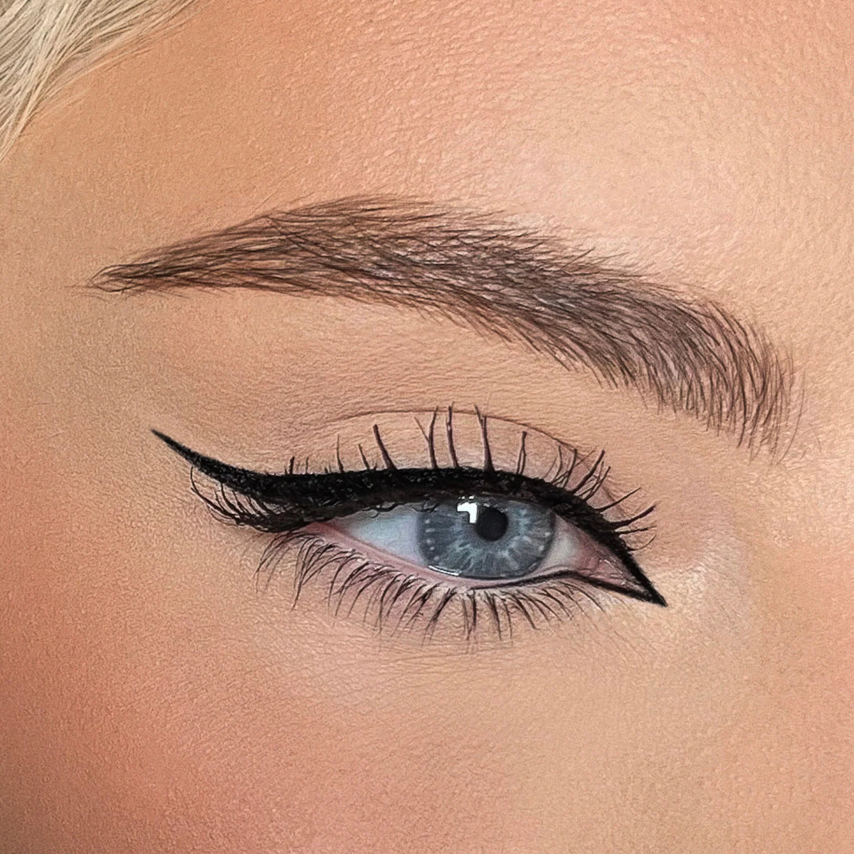 BPerfect Mrs Glam - Glorious Glide Liquid Liner Pen @ قلم ايلاينر