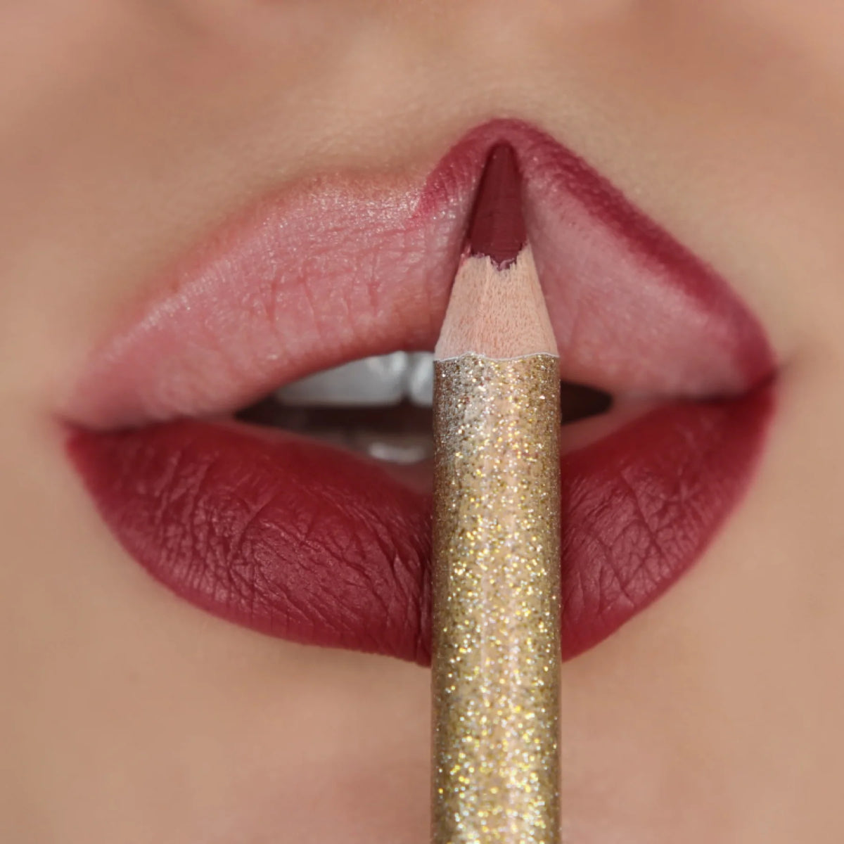BPerfect - Mrs Glam Mrs Kisses Lip Liner @ محدد الشفاه