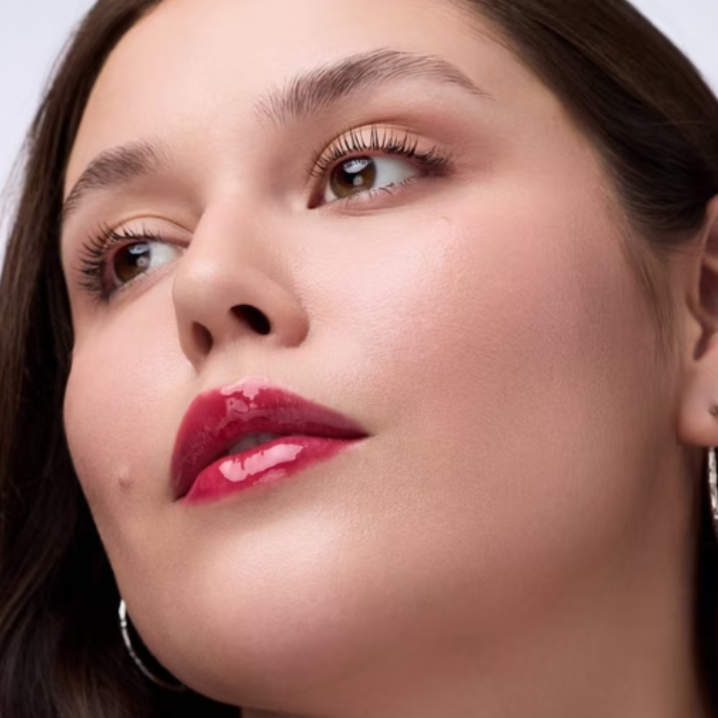 CATRICE - Glossin' Glow Tinted Lip Oil @ مرطب زيتي للشفاه