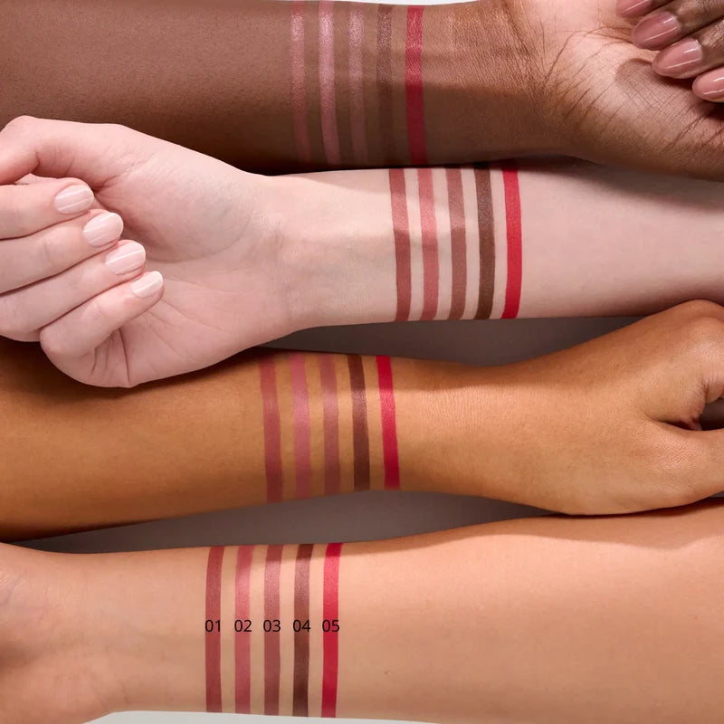ESSENCE - Poutline Soft Glide Lip Pencilq