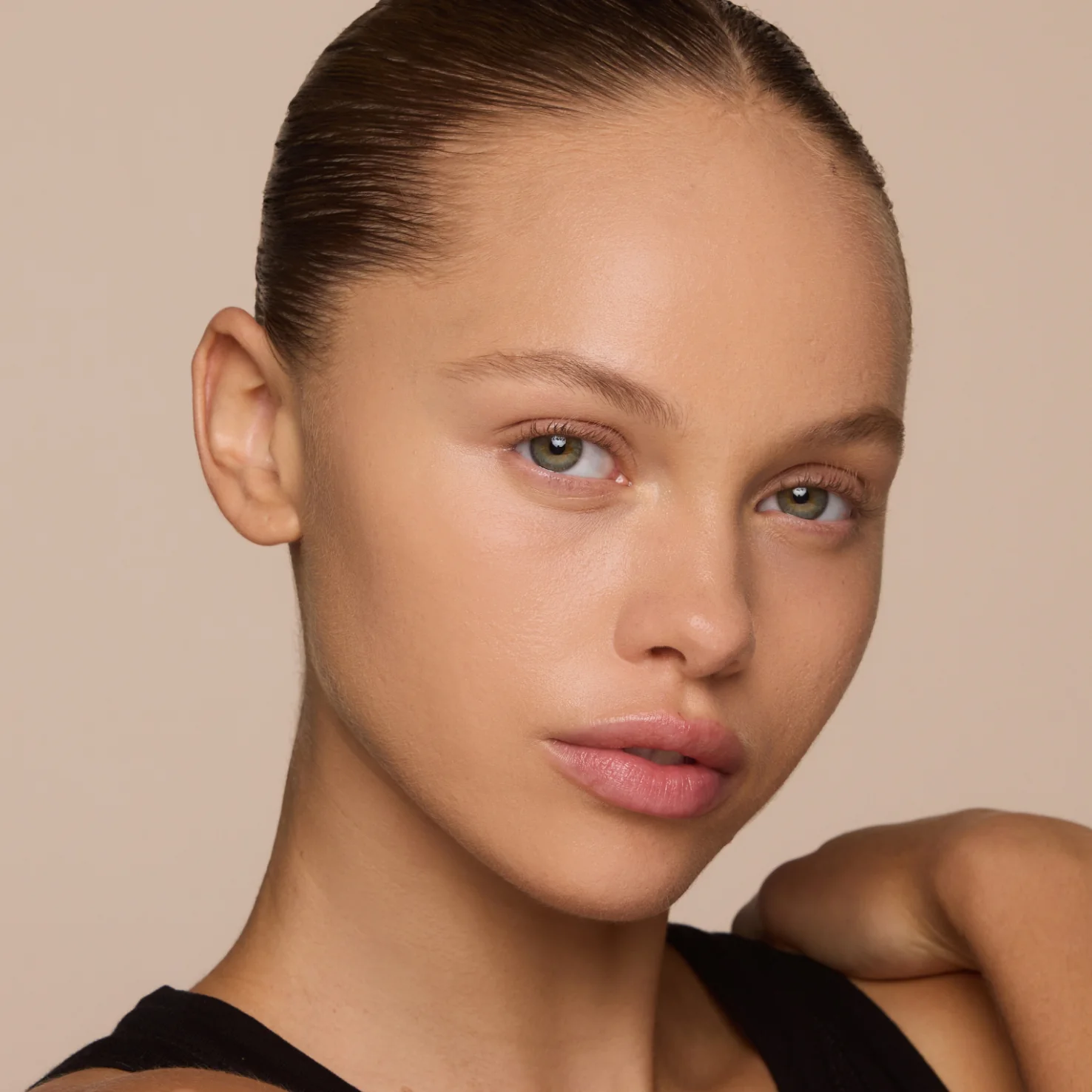 m.ph - Le Skin Weightless Foundation