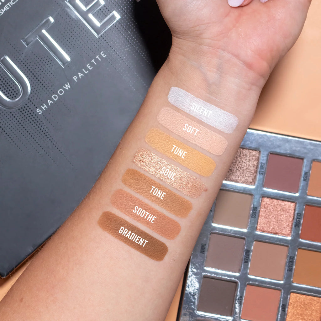 BPerfect Muted Eyeshadow Palette @ باليت ظلال العيون