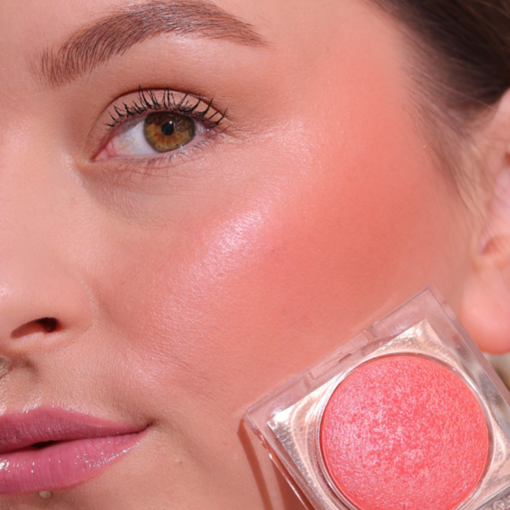 Makeup Revolution - Beam Bright Blush