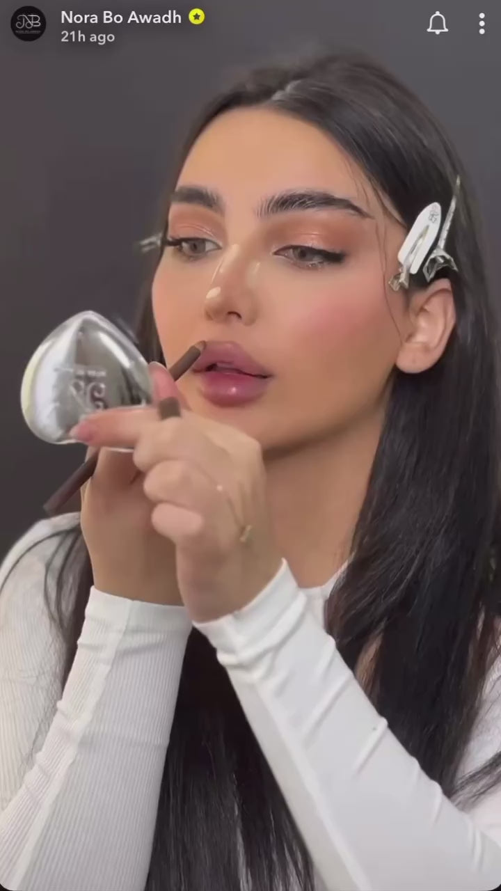 Nora Bo Awadh- Lip Contouring@كونتور الشفايف