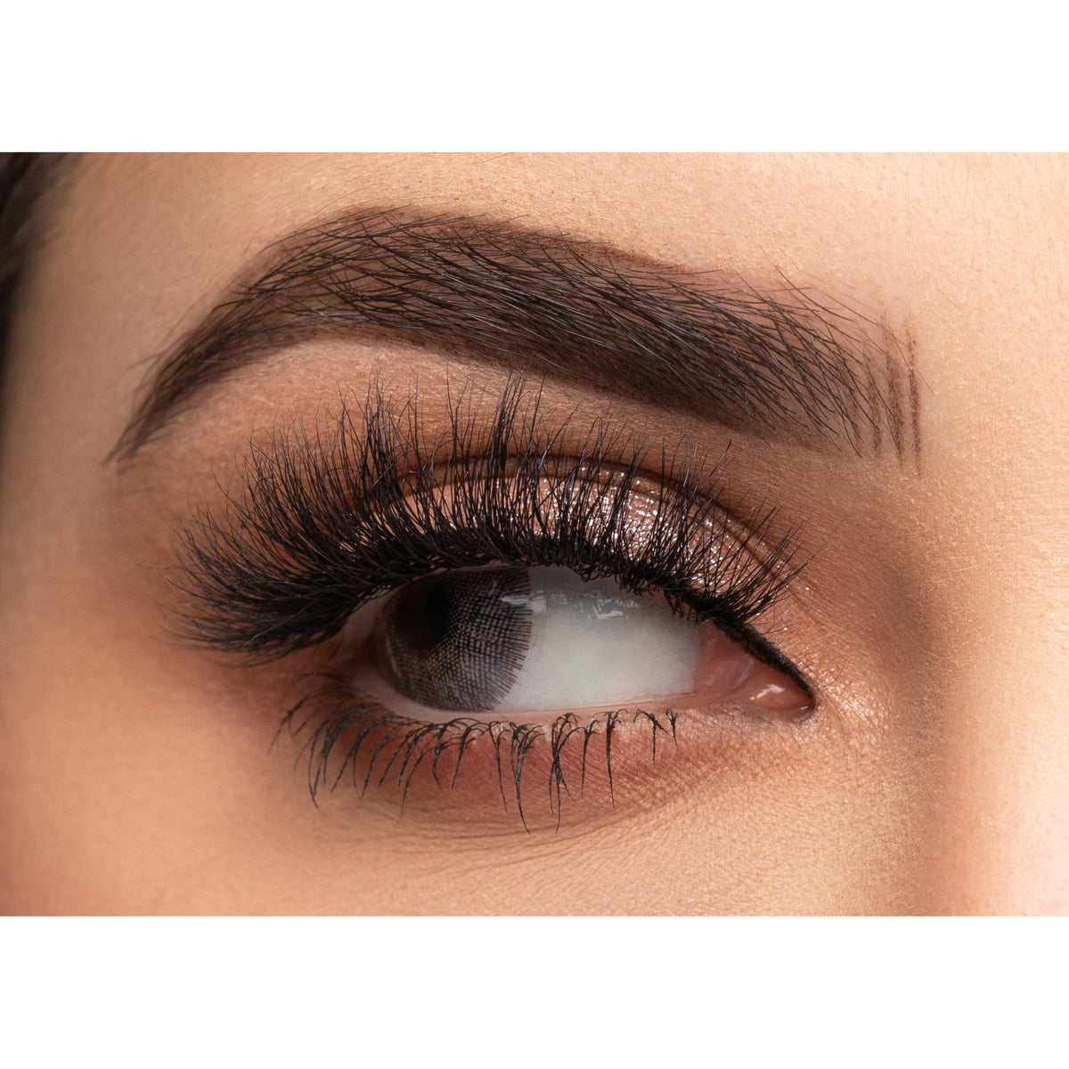 Jumana lashes: Flat  White@رموش جمانه:فلات وايت