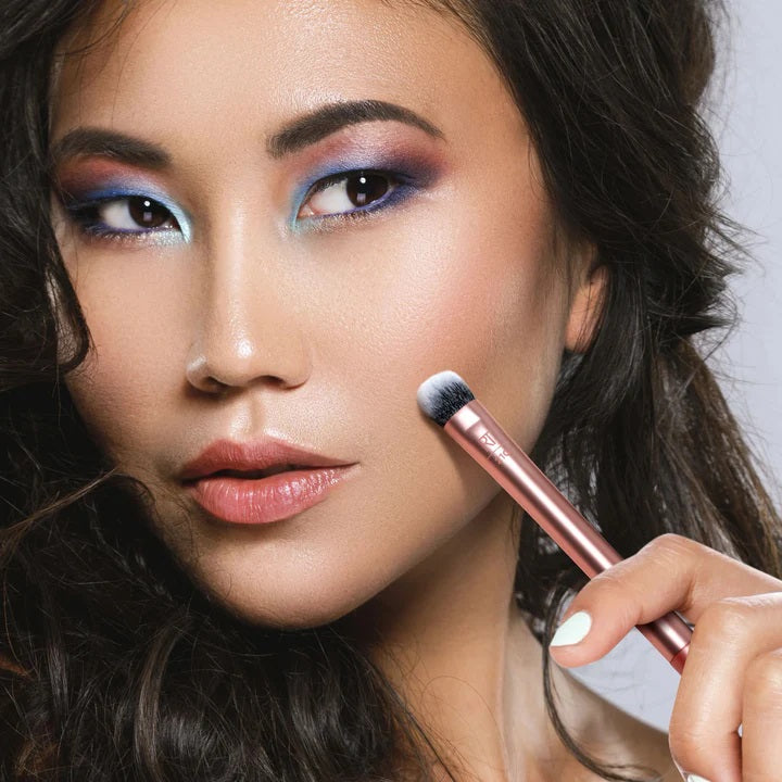 Real Techniques - Expert Concealer Makeup Brush@فرشاه  خافي العيوب