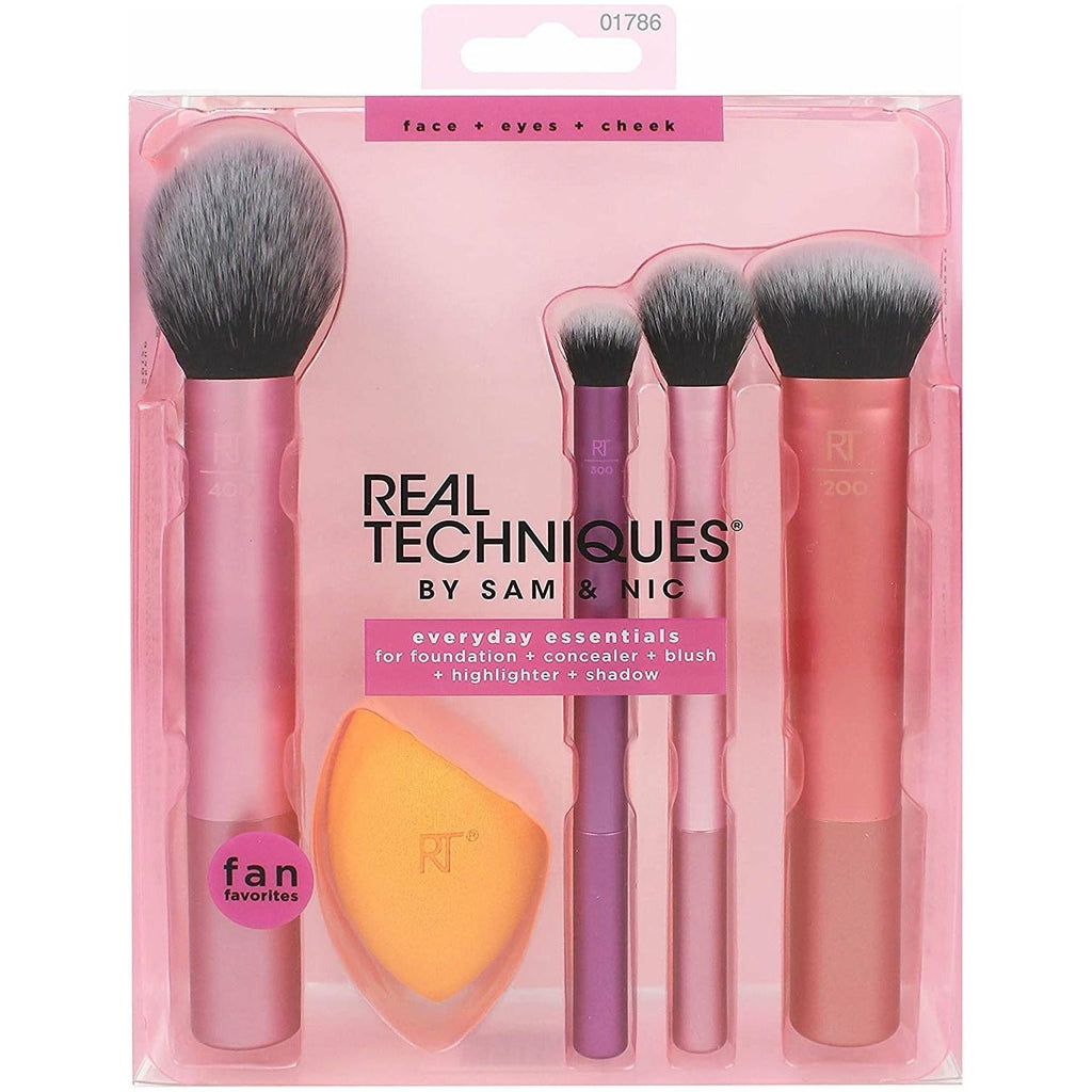 Real Techniques Everyday Essentials@ فرش الاساسيه