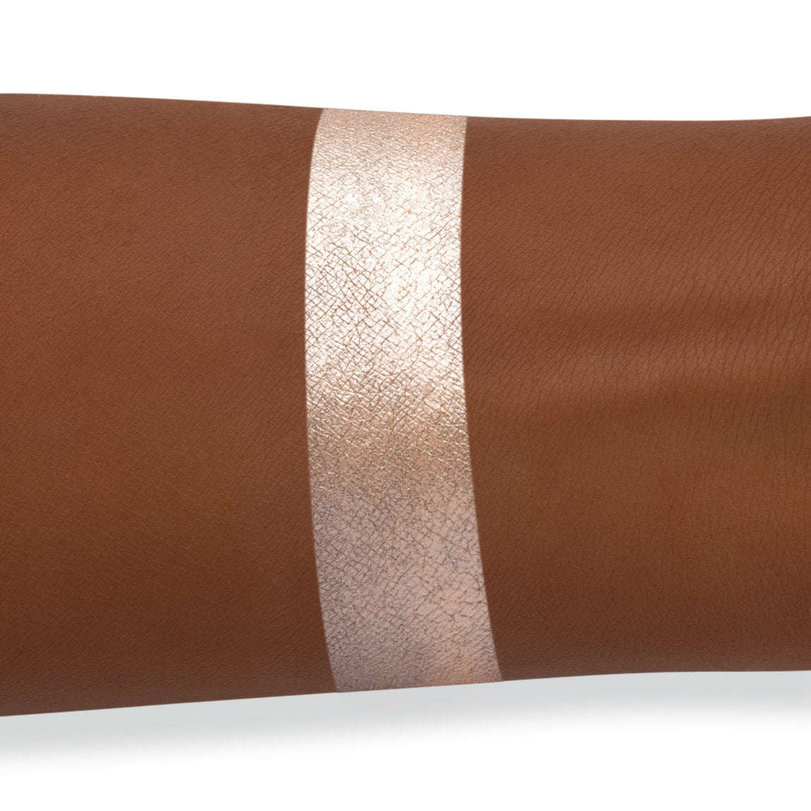 Benefit - Cookie Golden Pearl Highlighter@اضاءه بودرة